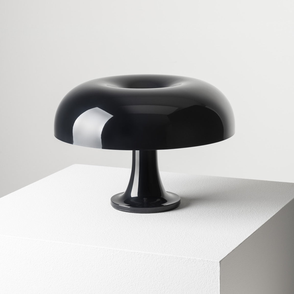 Black Mushroom Lamp