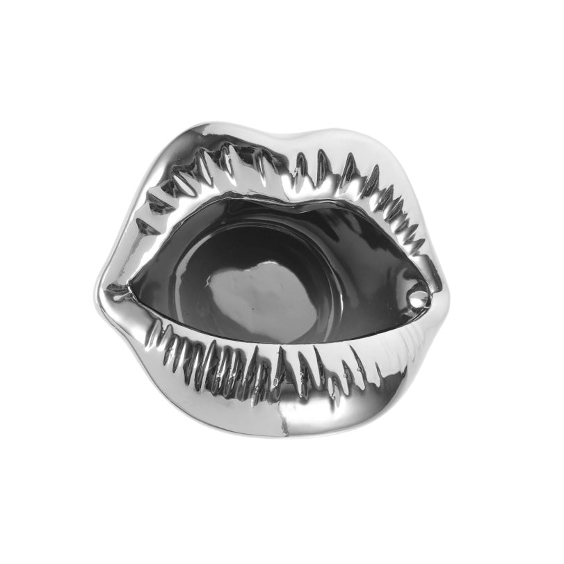 Lip Ashtray